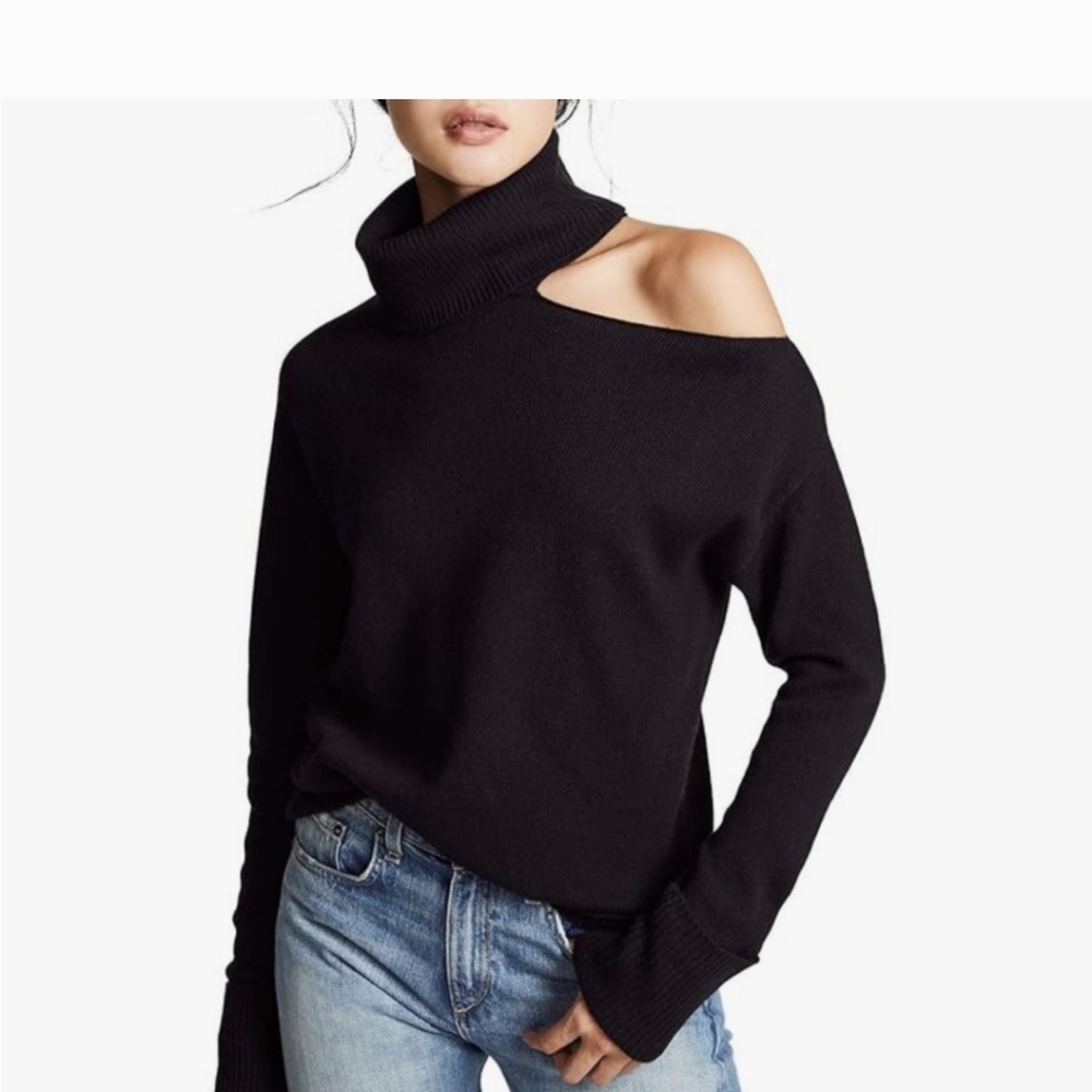 Love Token Turtleneck Cut-Out Sweater Black Size Large NWT